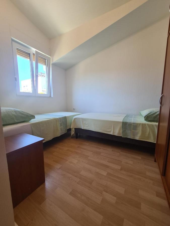 Apartments Jelica สลาทิเน ภายนอก รูปภาพ